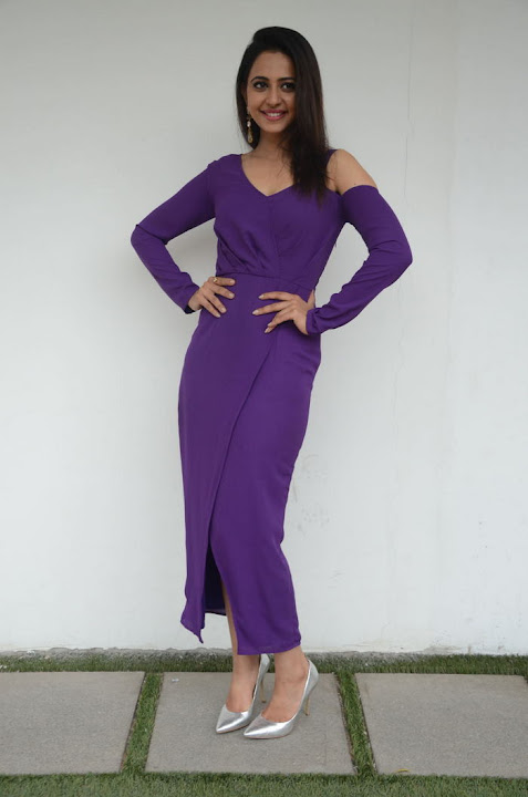 Rakul Preet Singh Photos at Dhruva Movie Interview