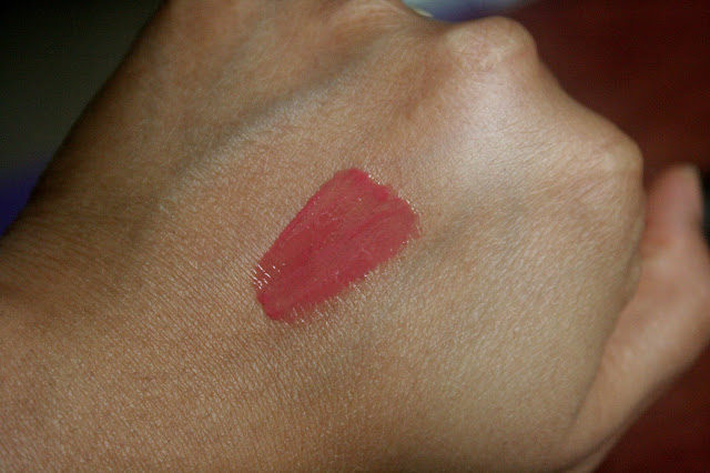 Becca Ultimate Colour Gloss in Palm Breeze Swatch