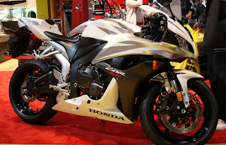 Honda CBR 600RR HD wallpapers