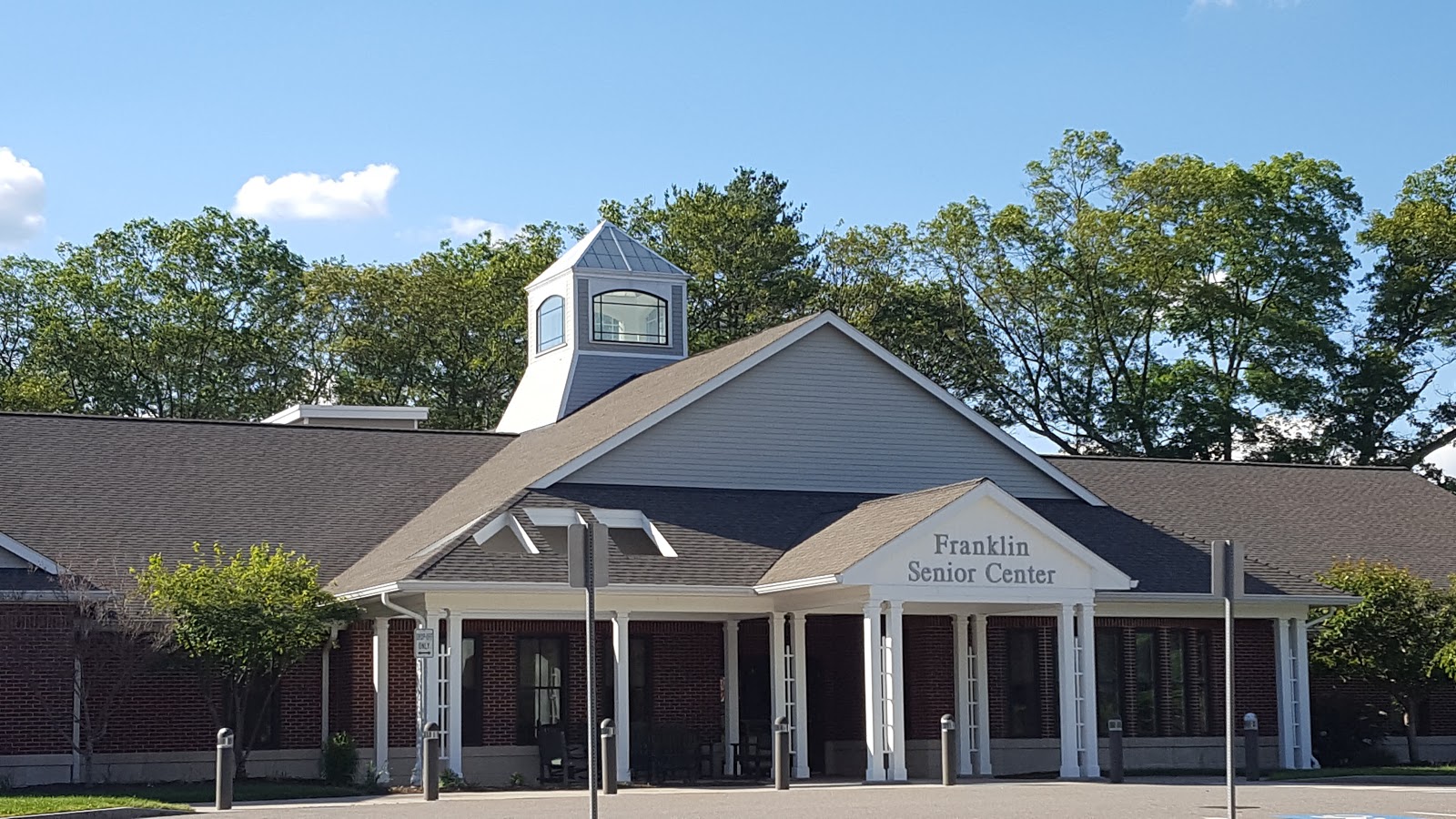 Franklin Matters In the News Library hosts petty zoo, seniors often