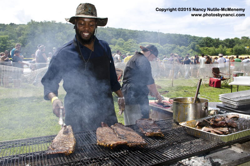 7000 Beer and BBQ Lovers Hit Harpoon's BBQ Championships in Windsor 