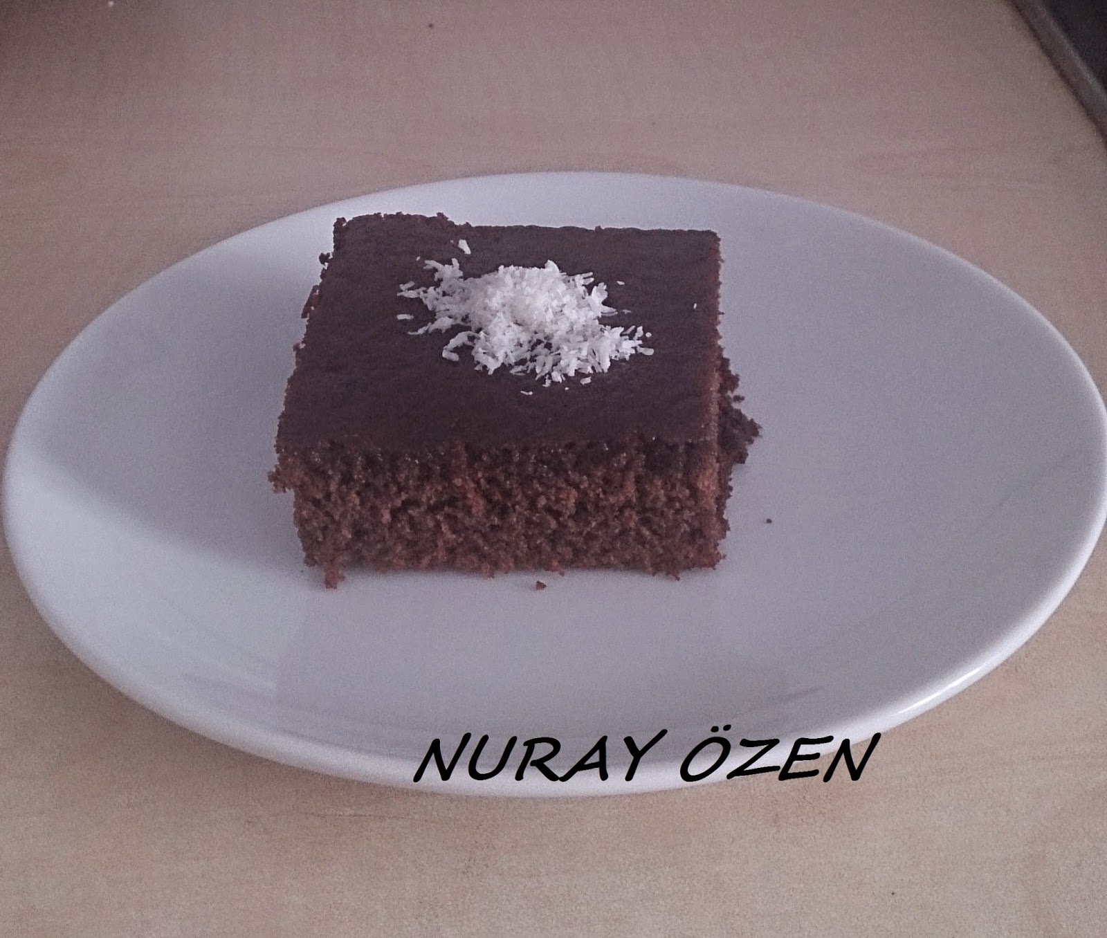 Nuray�dan Lezzetli Seçmeler ISLAK KEK