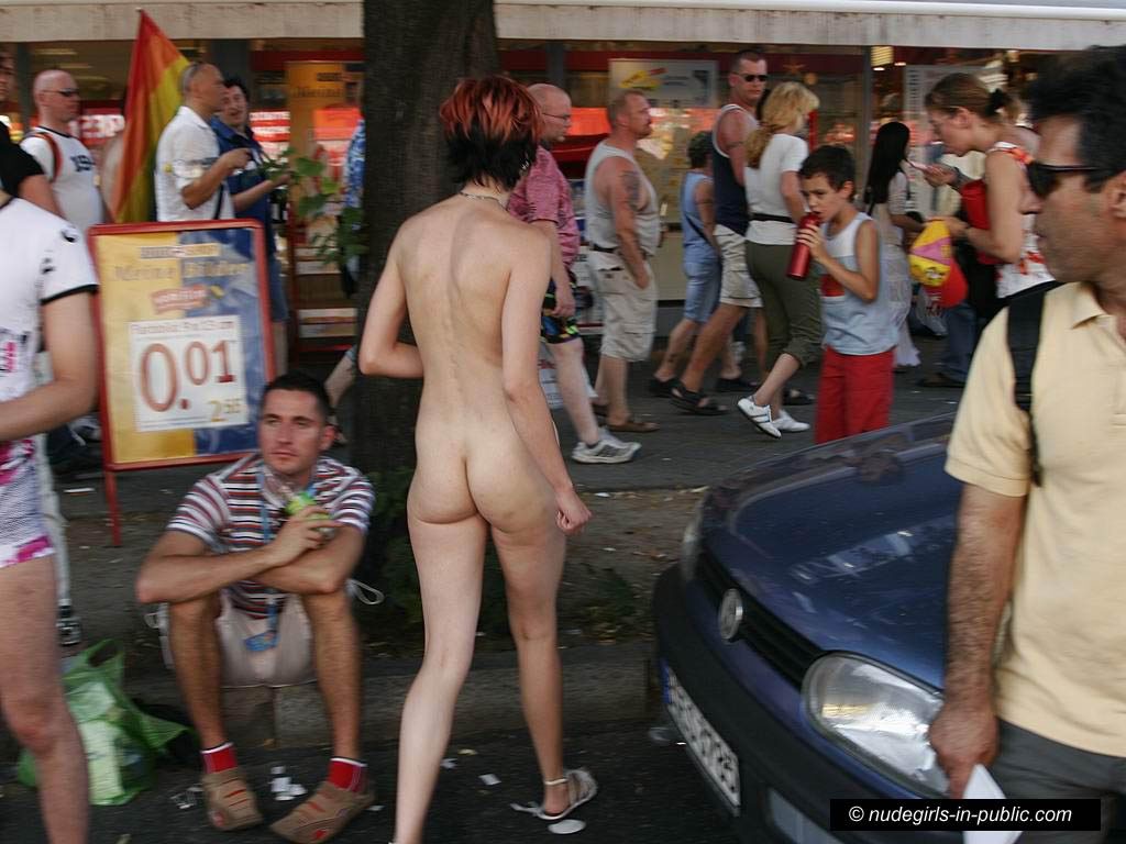 Nude Women In Public Places 14