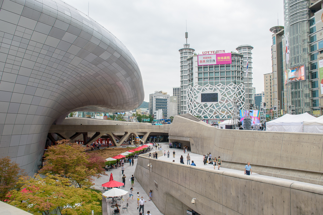 dong dae mun plaza seoul south korea dong dae mun plaza seoul south korea architecture