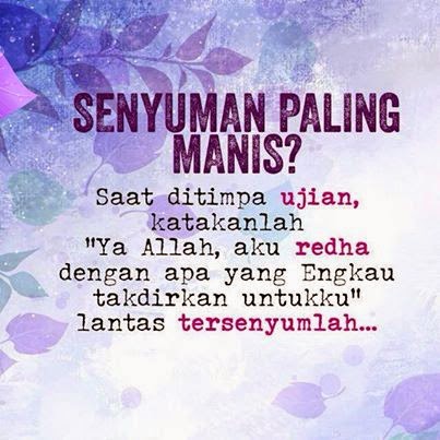 senyum....