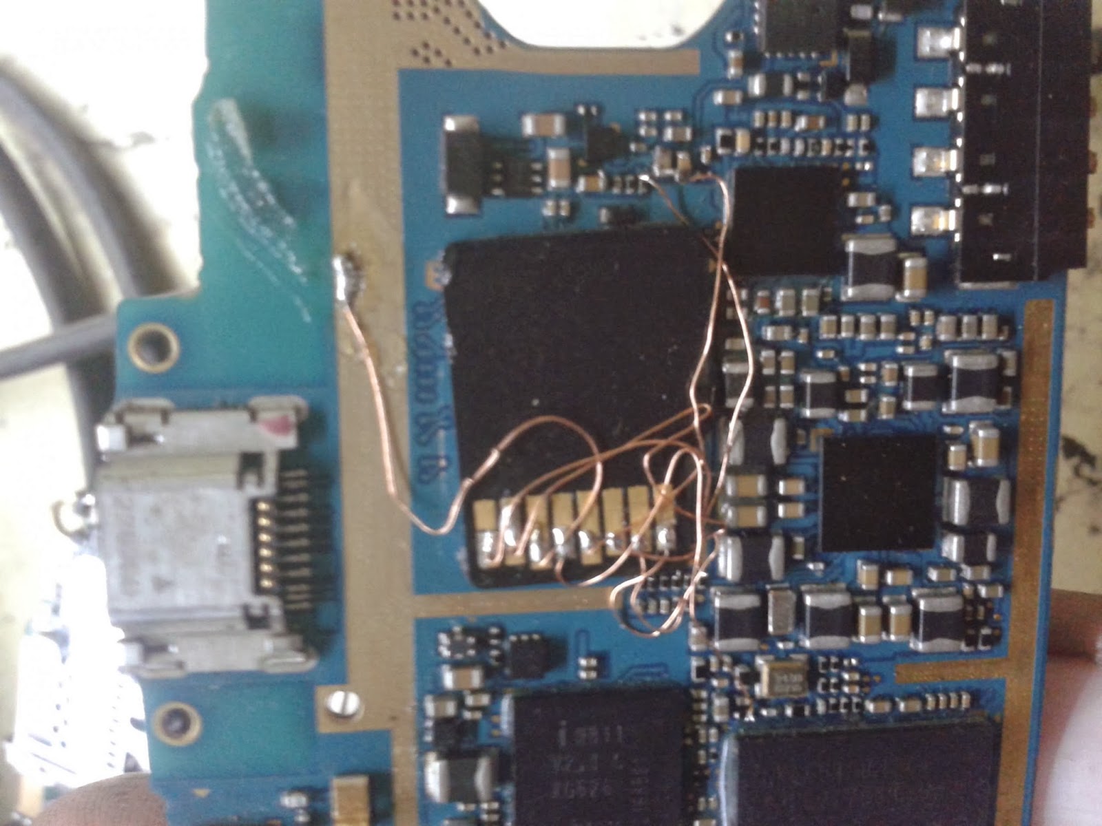 Pardeep Electronics: use sd card as emmc in i9300 but no download mode