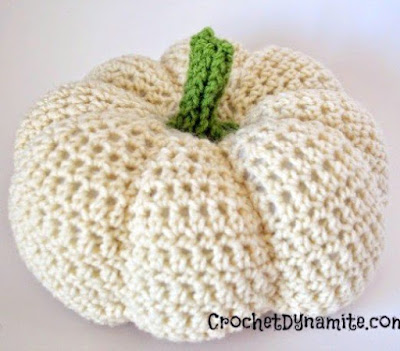 free Crochet patterns for Halloween Pumpkins!