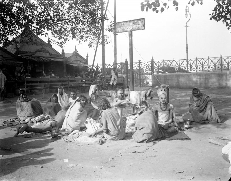 Ascetics or sadhus in Calcutta (Kolkata) c1912-14
