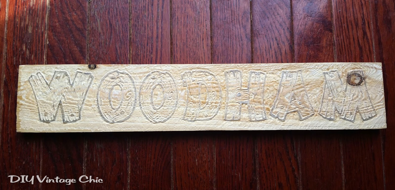 DIY Vintage Chic: DIY Wooden Engraved Sign