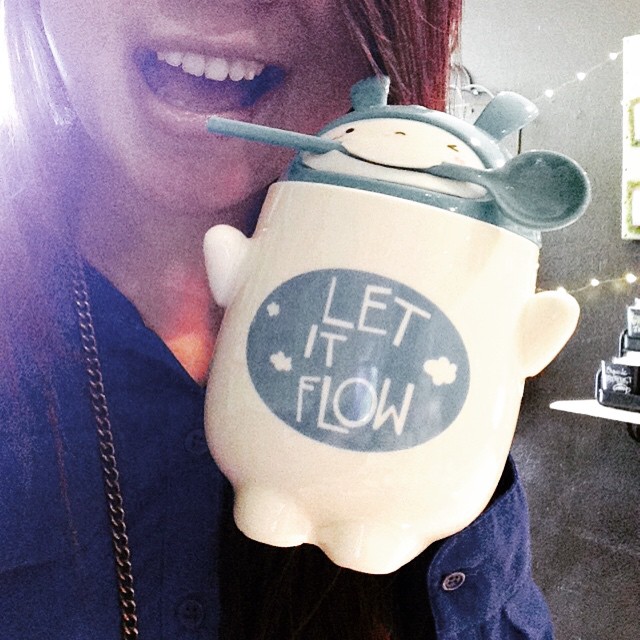 NEW ROASTING WATER IN GARDEN GROVE GIVES OUT FREE DRINKS & MUGS