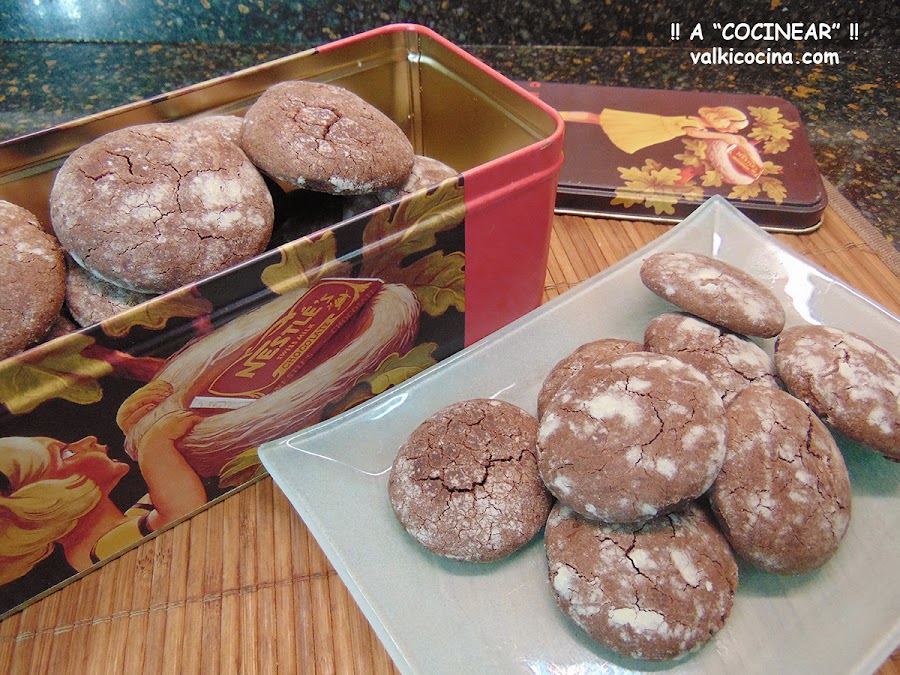 Galletas de chocolate craqueladas