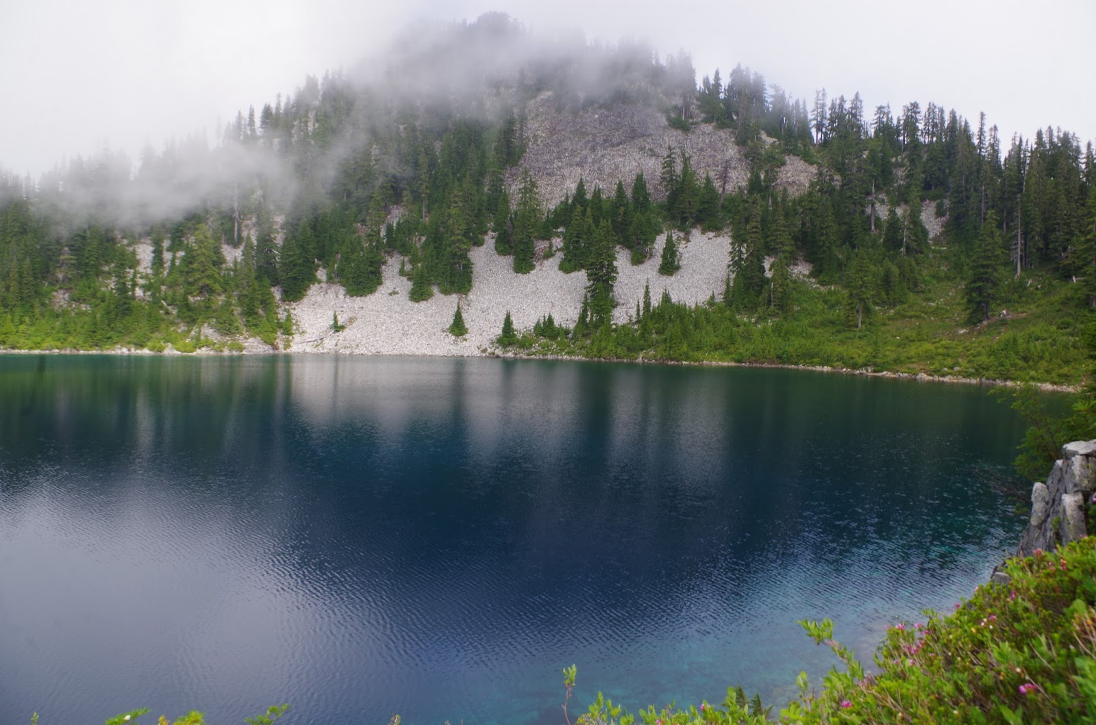 Pacific Northwest Seasons Hiking the Alpine Lakes Wilderness Gem Lake is a Gem