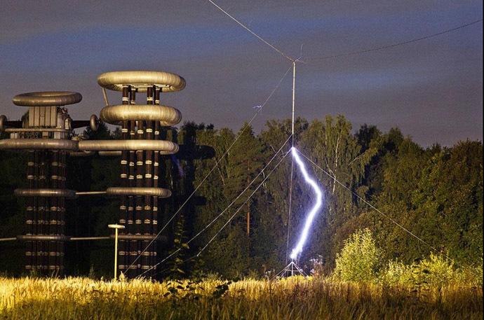 teslacoil-2.jpg