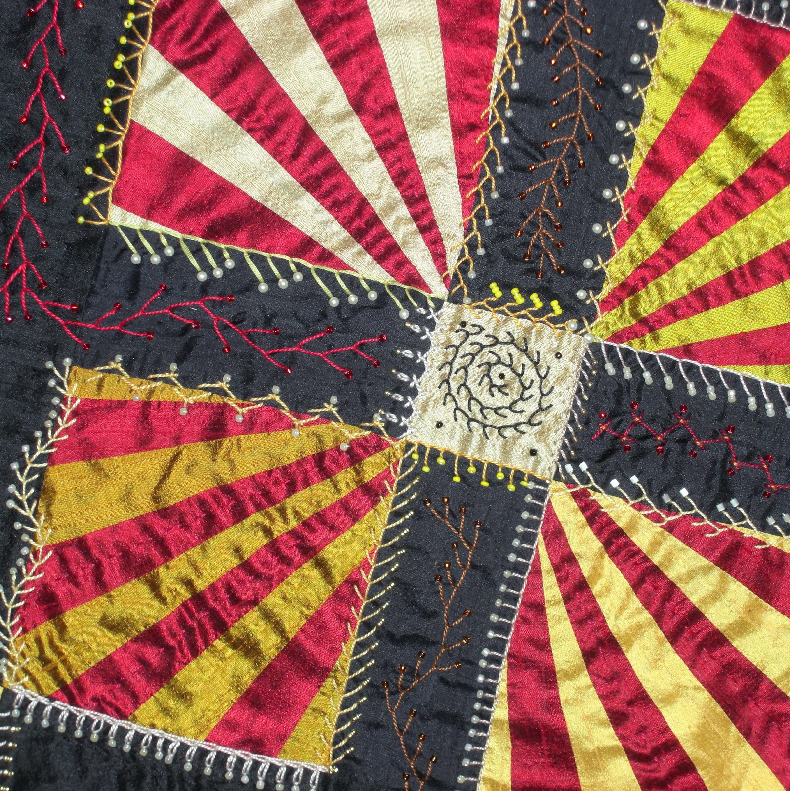 Selvage Blog Burgoyne Surrounded Silk Quilt