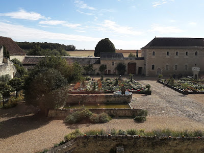 Chateau du Rivau courtyard with its pumpkin displays