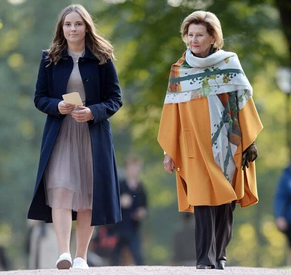 Princess Ingrid Alexandra wore Cathrine Hammel midi tulle skirt and Cathrine Hammel petit merino top. Queen Sonja