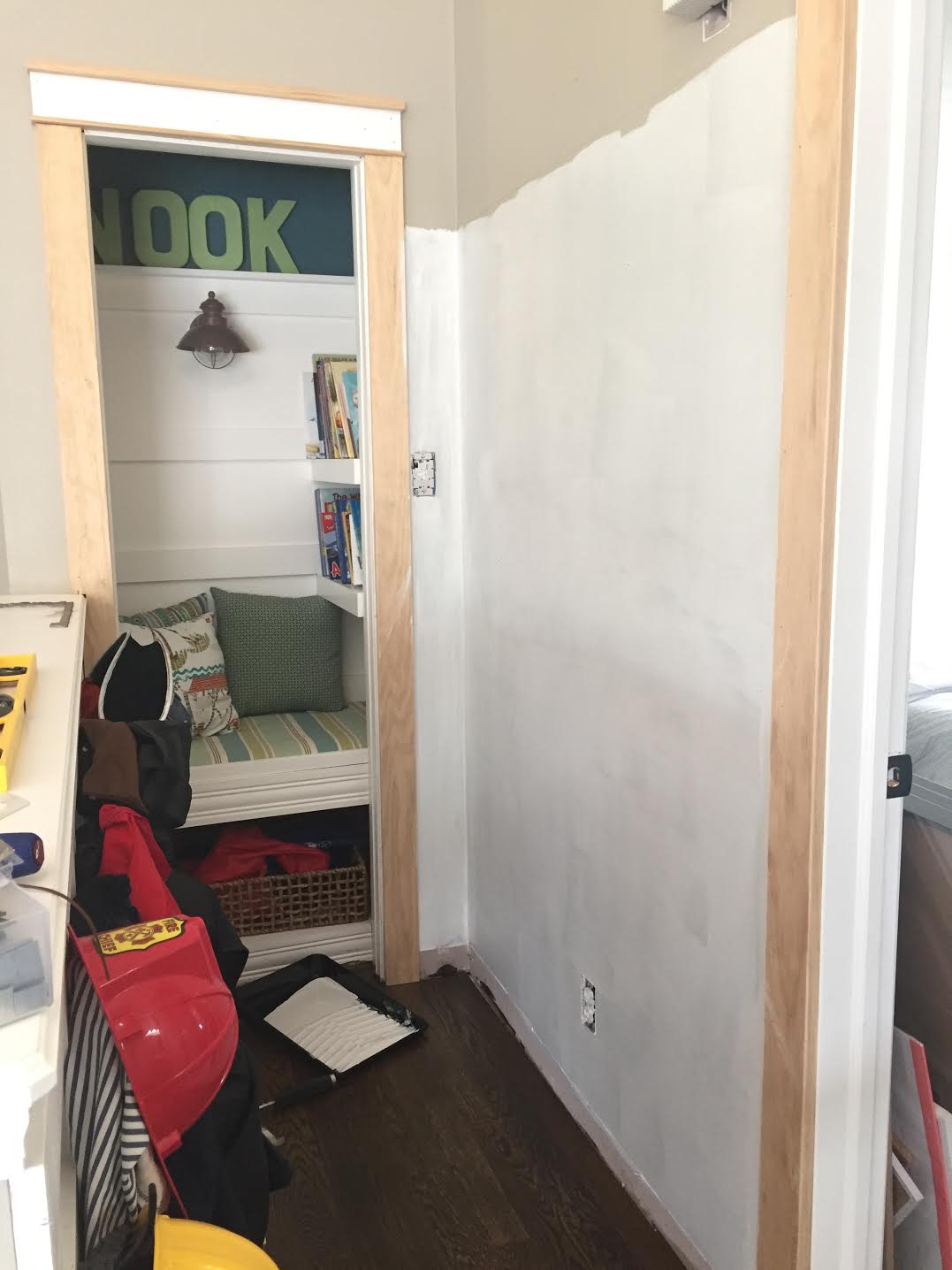 How to Plank a Shiplap Accent Wall for Cheap Thrifty Decor Chick