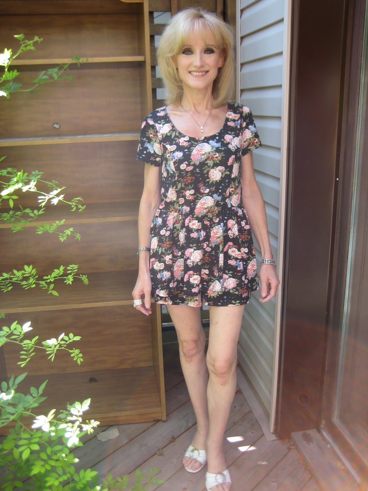 Lain's Log Bathing beauty????? LOL