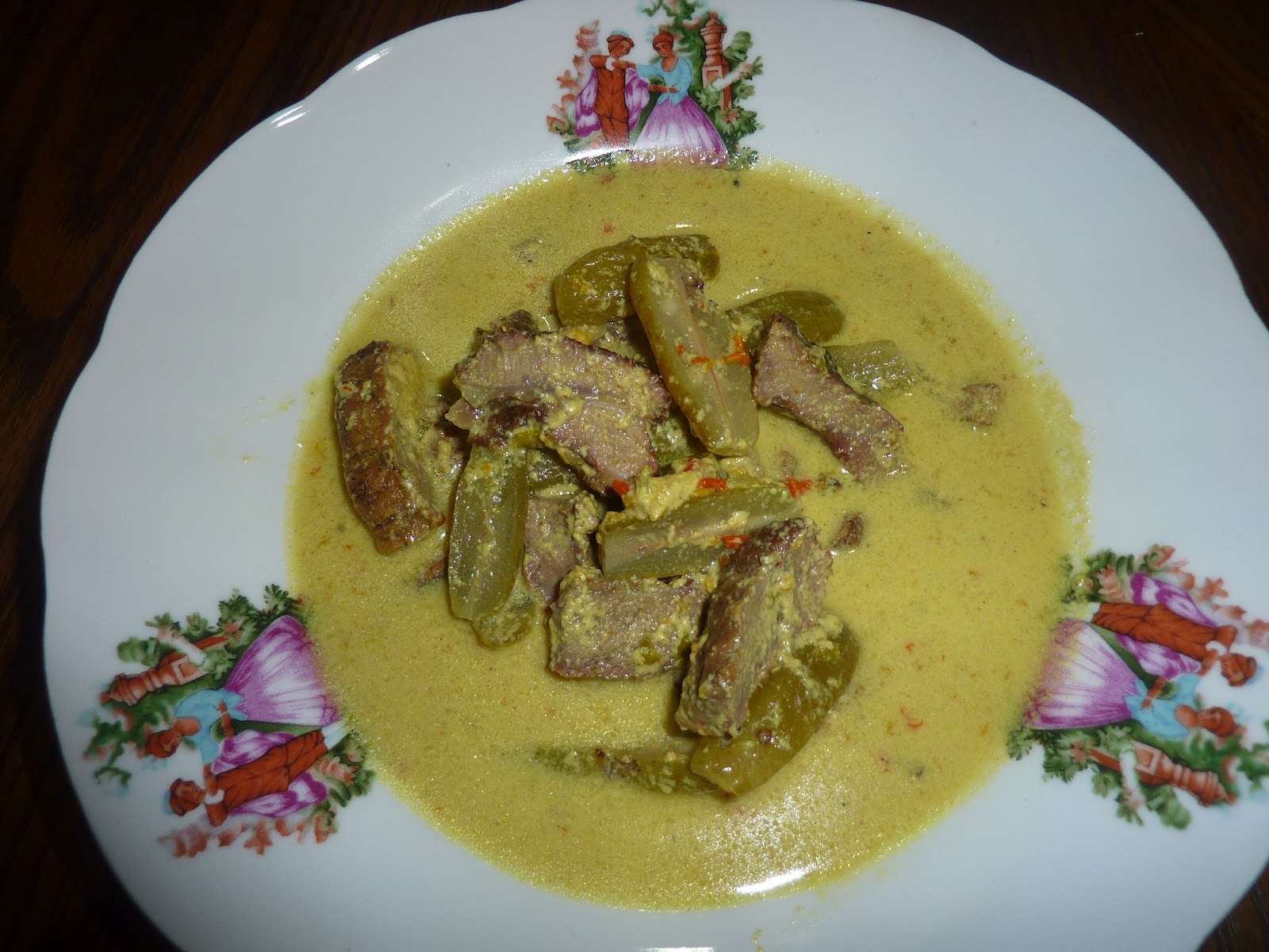 ogyep yummymellow SMOKED BEEF IN HOT COCONUT MILK BROTH