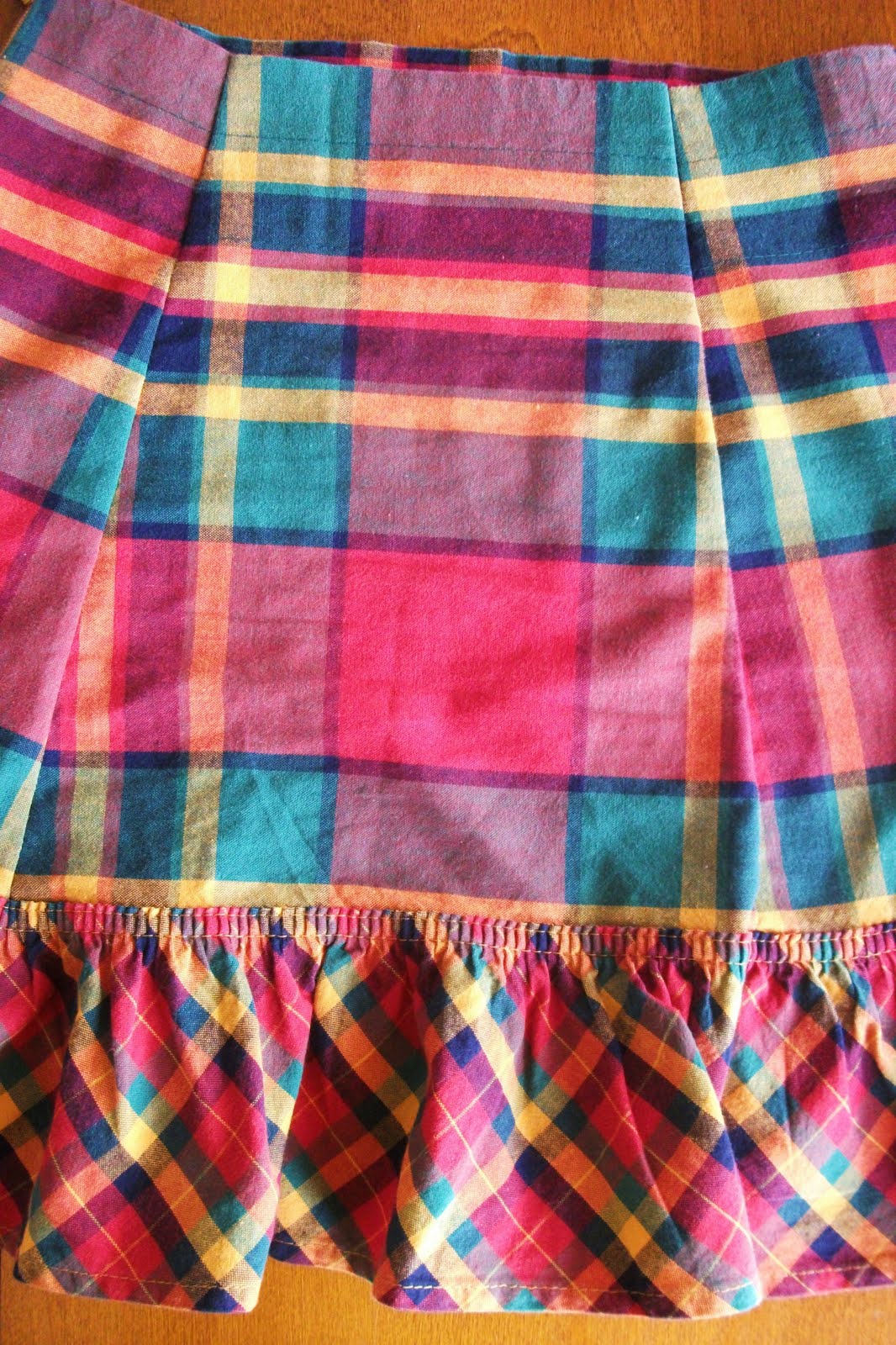 Recycled Colours Turning a curtain into a skirt