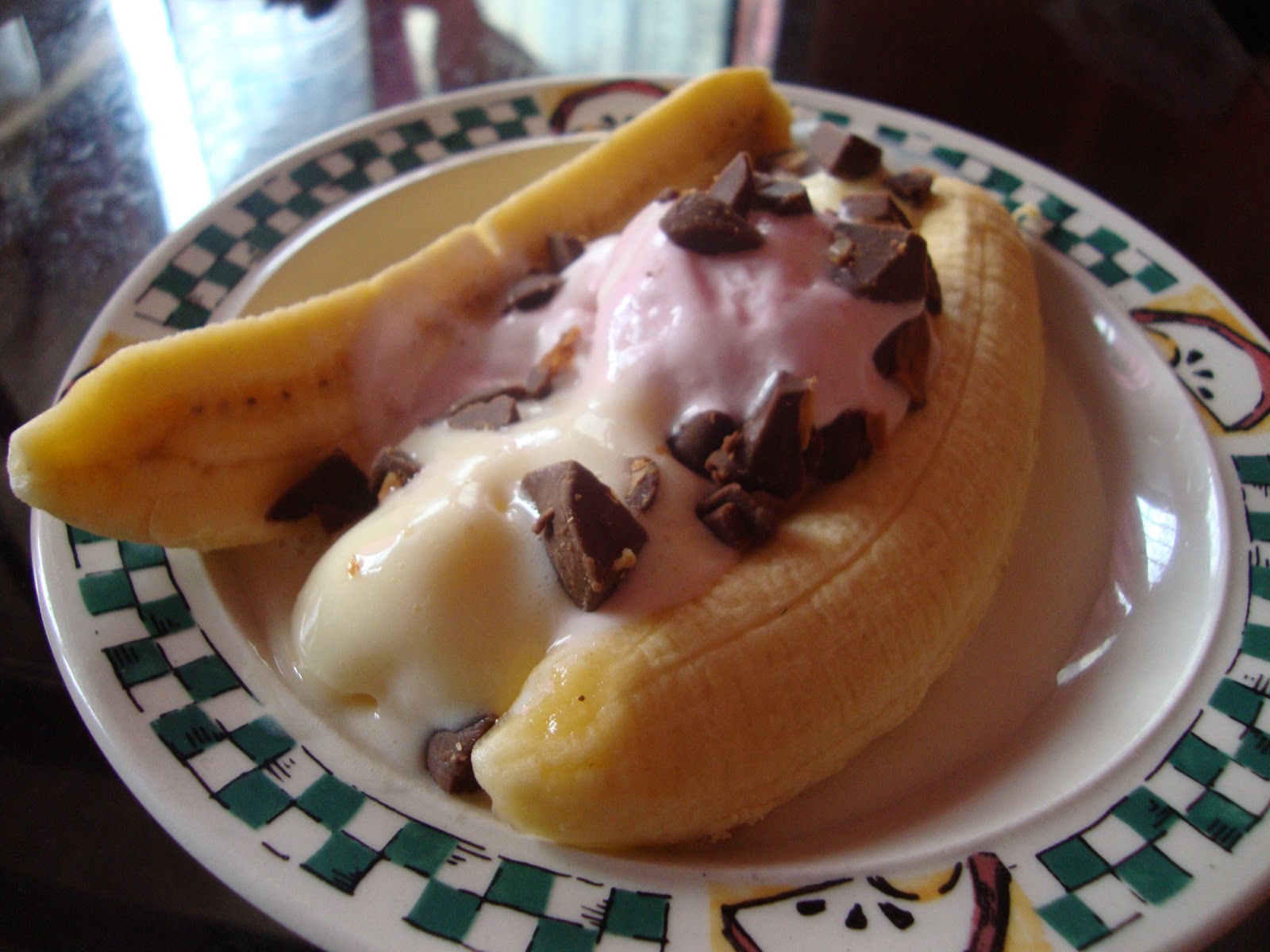 Recipes from my humble kitchen Homemade Banana SplitVanilla Ice