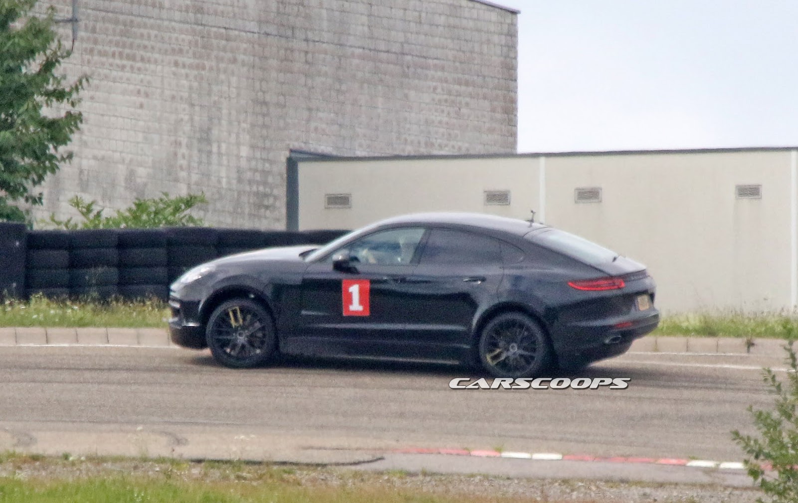 Scoop Ugly Mule Proves Porsche Working On New Cayenne Suv