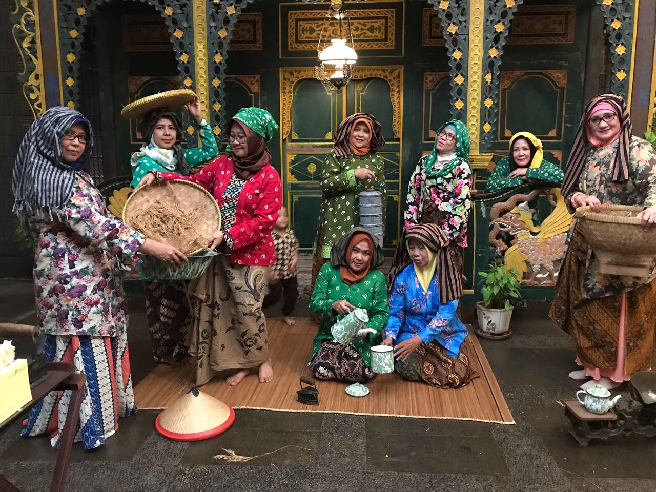 Meciko66 Suasana Jadul Pedesaan Bikin Hits Di Omah Cikunir Edisi De Nyonyah