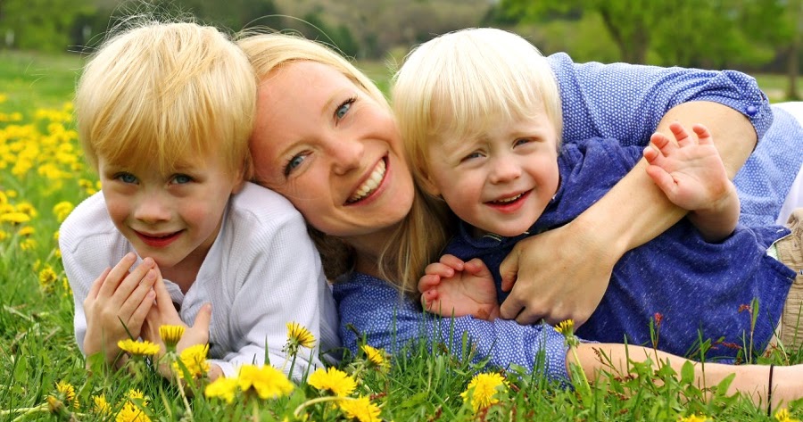 Mother don t know. Воспитание ребенка. I don't know how she does it. Don t. Кристофер уокен i don't know.