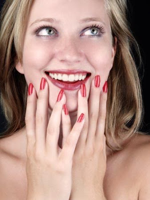 ACRYLIC NAILS: Applying Nail Polish - ACRYLIC NAILS