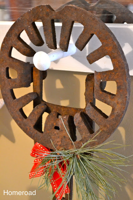 metal grate wreath