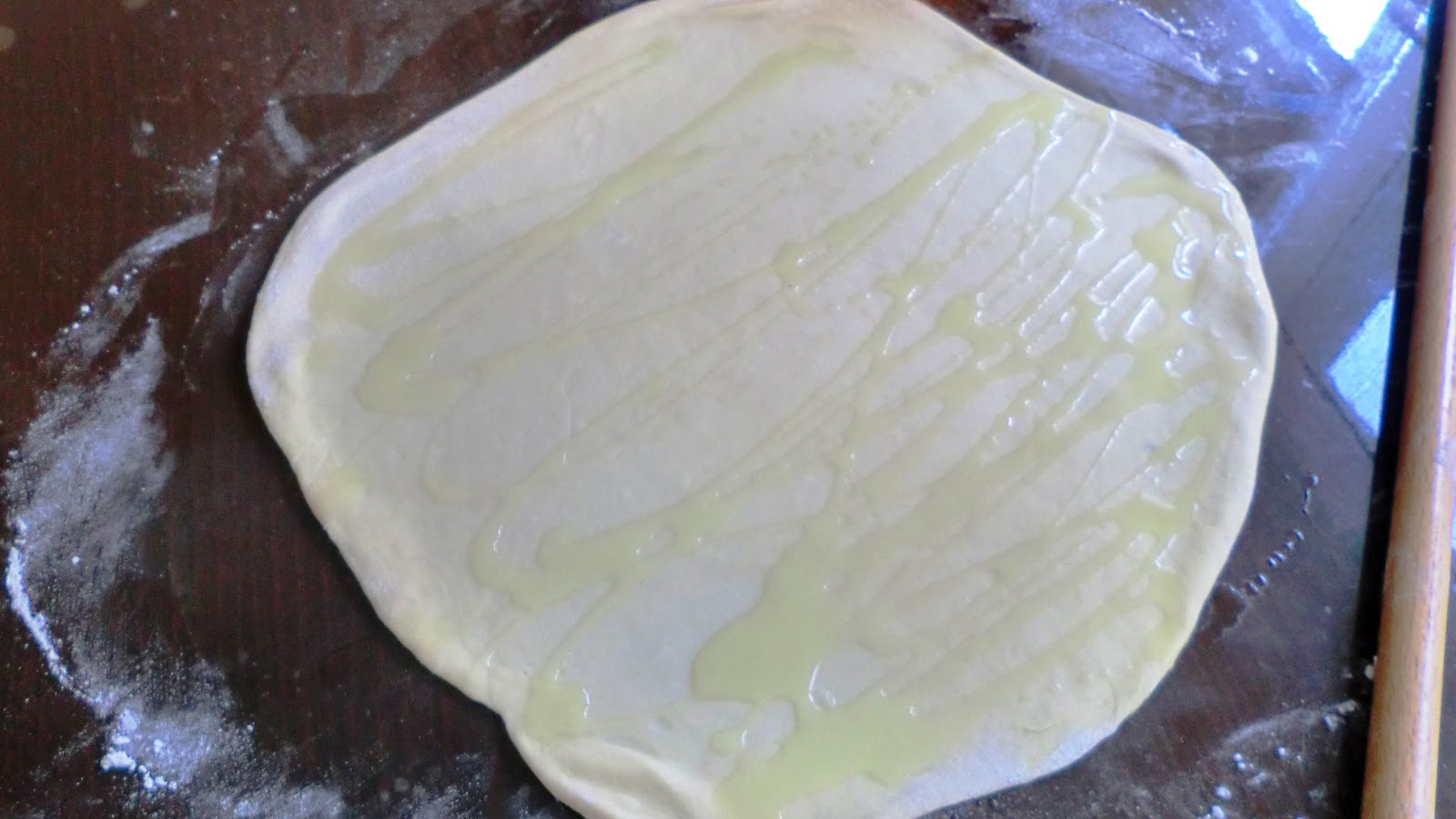 Ev yapımı "Hayat" El açması kıymalı börek