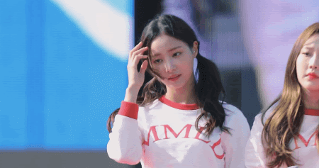 GGULBEST.COM GIF FACTORY: MOMOLAND Yeonwoo Tight Shorts Line .gif