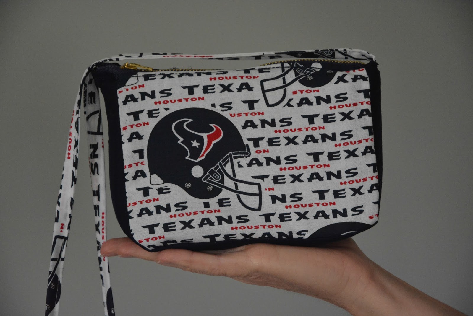 Quilting. Sewing. Living. How to Make a Clutch Purse to Meet New NFL