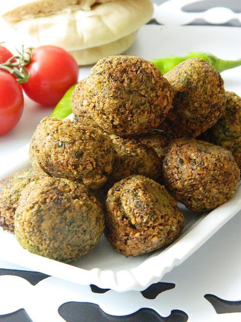 Dr Ola&amp;#39;s kitchen: Egyptian Falafel (Ägyptische Falafel)