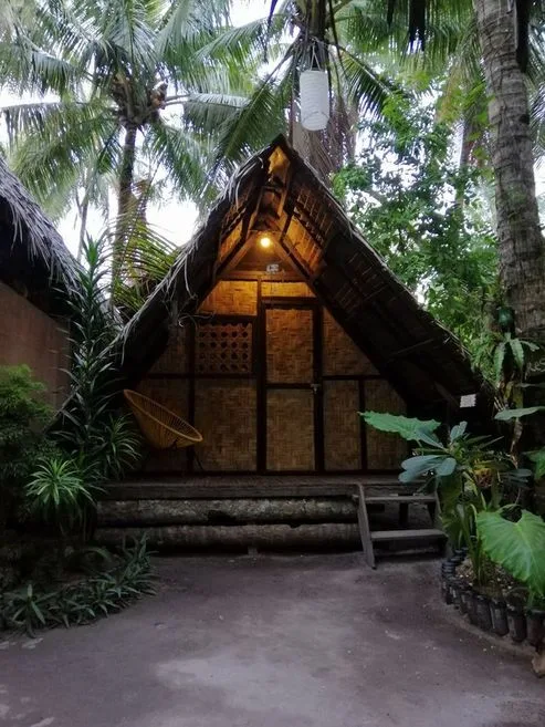 Family vacation in a native hut in Siargao Island