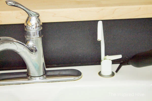 How to clean an enameled cast iron kitchen sink