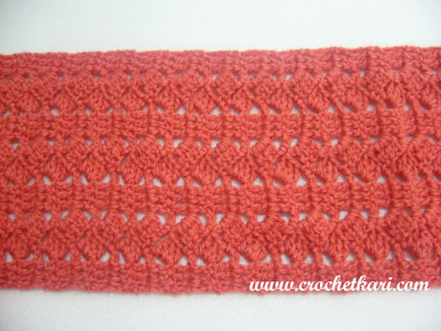 Slantnstripe scarf pattern detail
