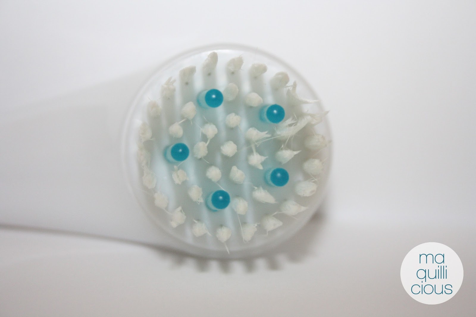 Maquillicious Kiko Cleansing Face Brush