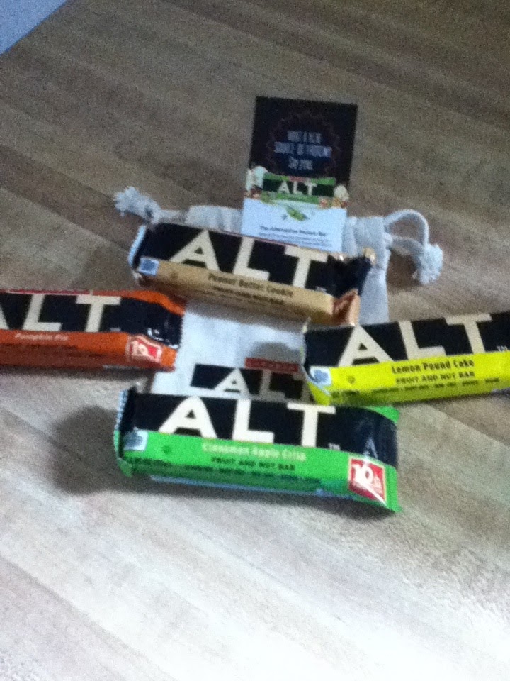 Lara Bar Alt protein bar review!