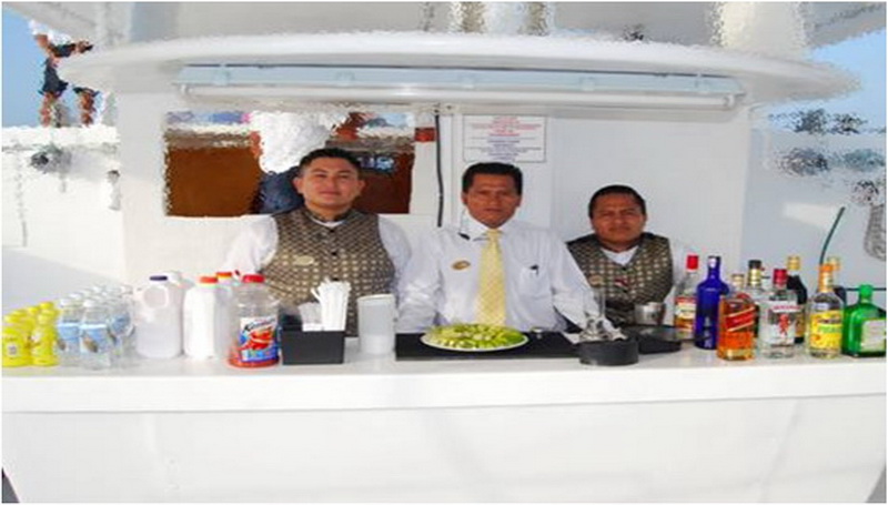 open bar catamaran