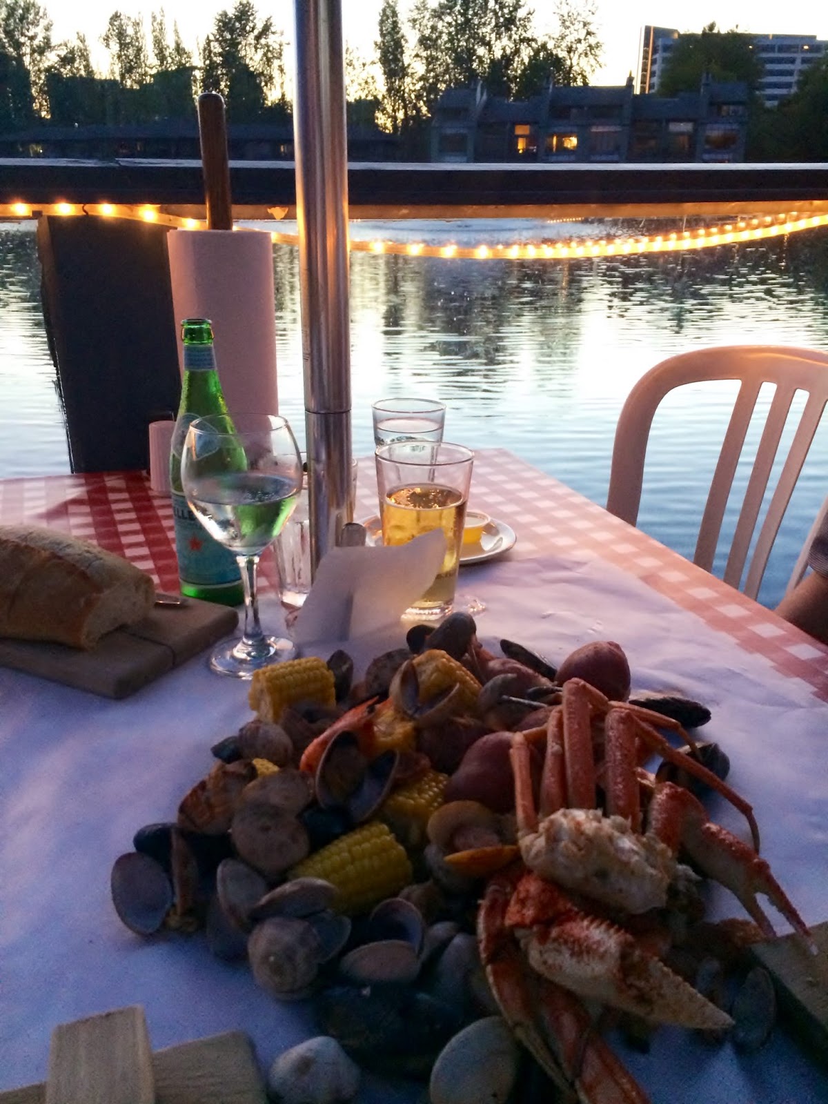 Moments of Delight...Anne Reeves Seattle Bellevue's Crab Pot Serves