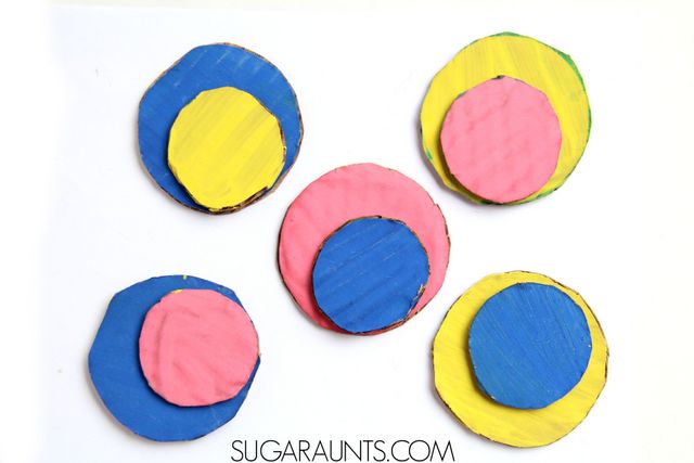 Make cardboard tangrams and work on visual memory, visual form discrimination, and more visual perceptual skills in kindergarten and first grade kids. Shape identification, colors, copying, patterns and more
