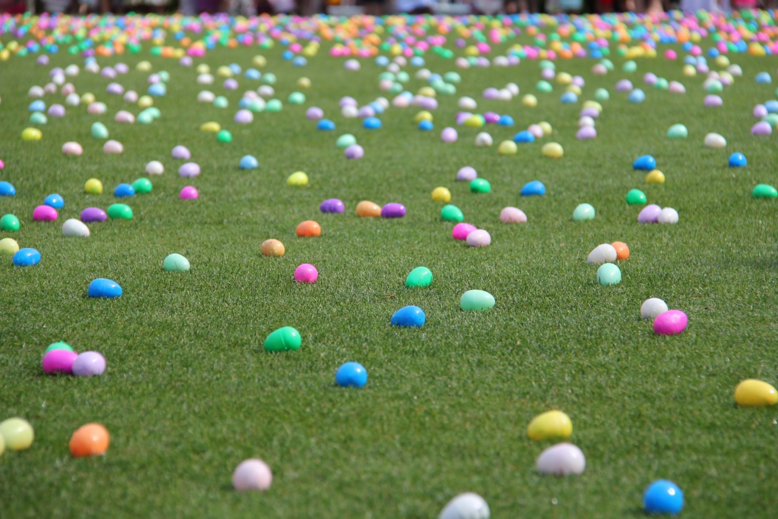 PC Beach Life The Rosemary Beach Easter Egg Hunt