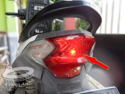 Lampu Belakang Honda Beat FI (K25)
