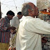 कानपुर - खुले में शराब पीने पर रोके कौन, पुलिस देखती रहती मौन 