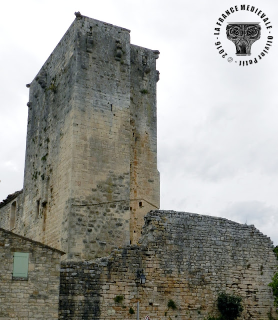 MONTCLUS (30) - Village mdival