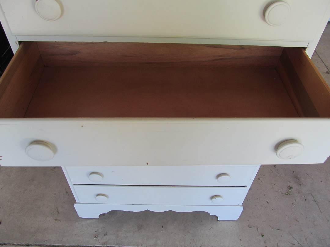 LL Farm Yard Sale Dresser Gets A Makeover