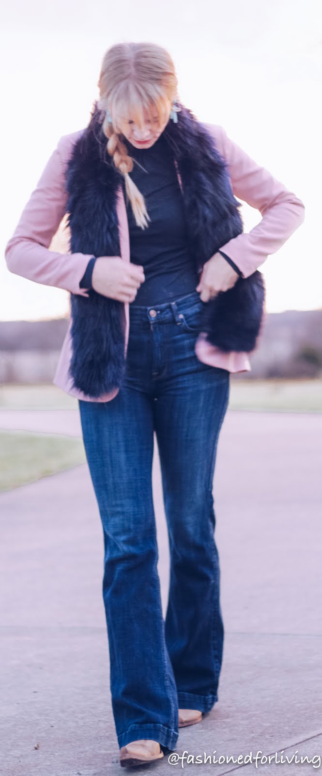 womens cowboy boots and jeans outfit with blush blazer and fur stole