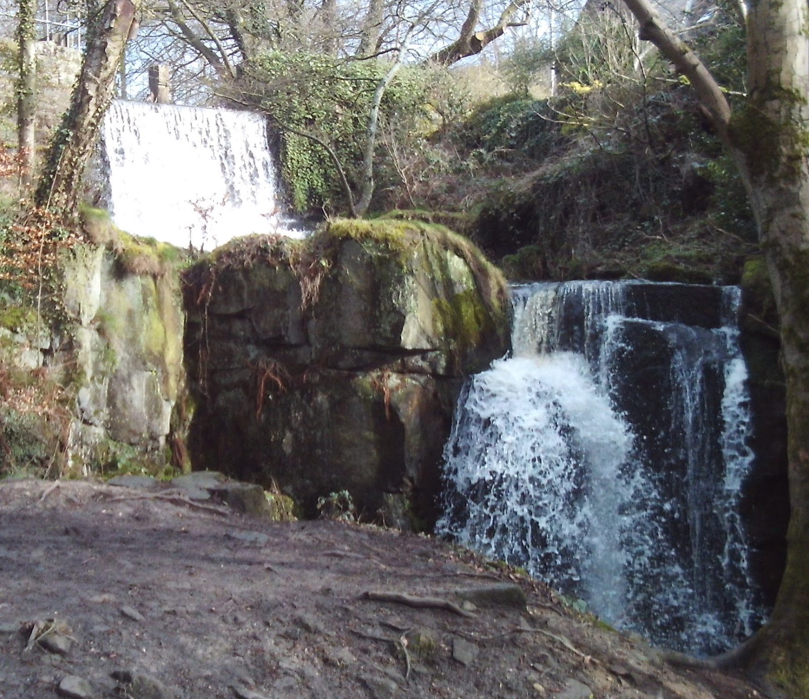 Walking The Peak Bentley Bridge, Lumsdale, Matlock Green, Old Matlock, Starkholmes, and Cromford