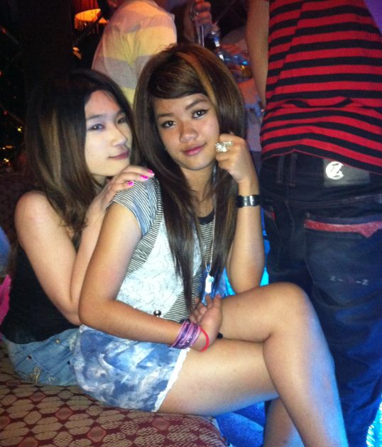 Khmer Facebook Girl Srey Roth New Sexy Photos